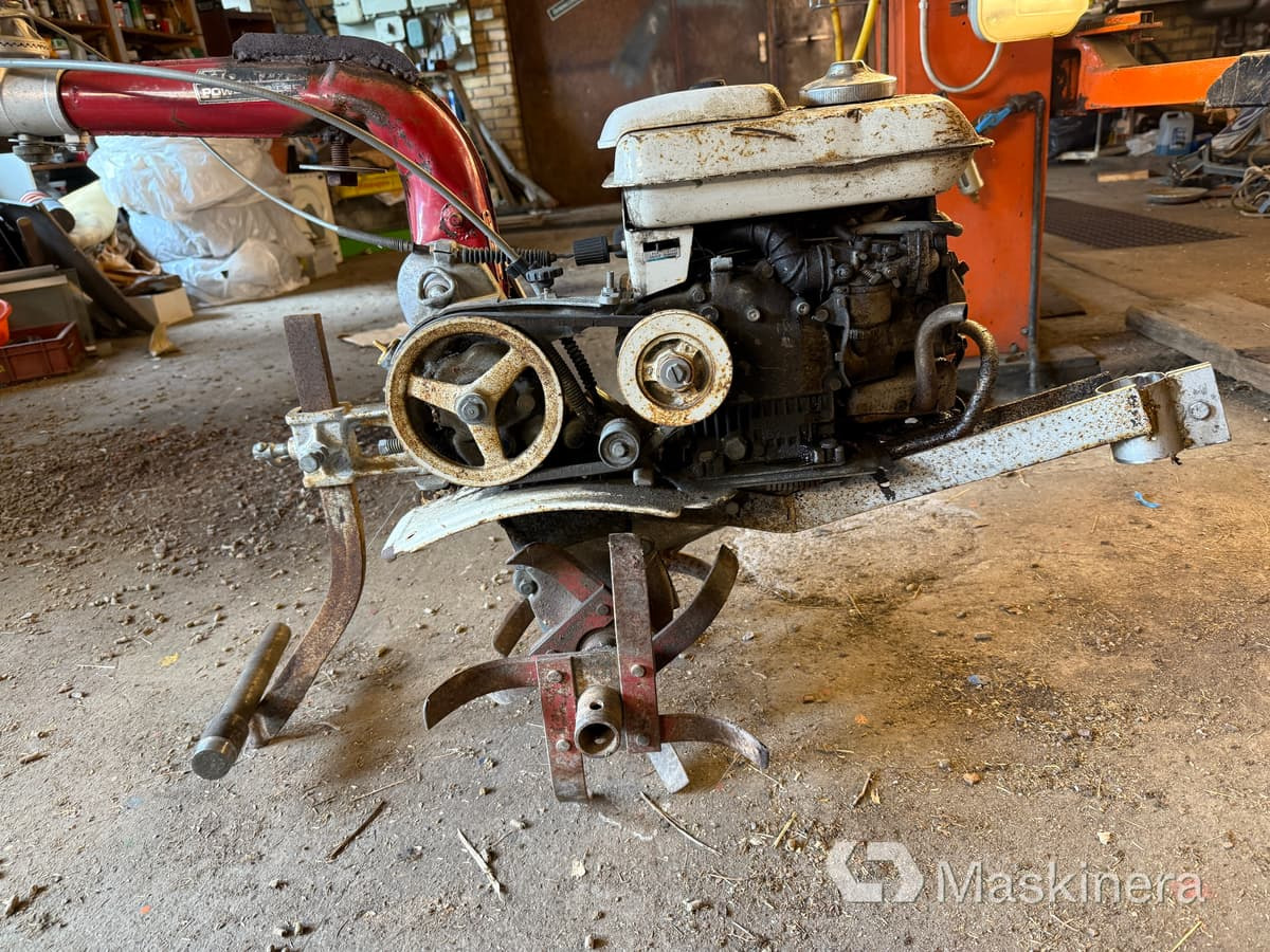Jordfräs Honda F28C (Rep.objekt) - Motorna kopačica: slika 2 Jordfräs Honda F28C (Rep.objekt) - Motorna kopačica: slika 2