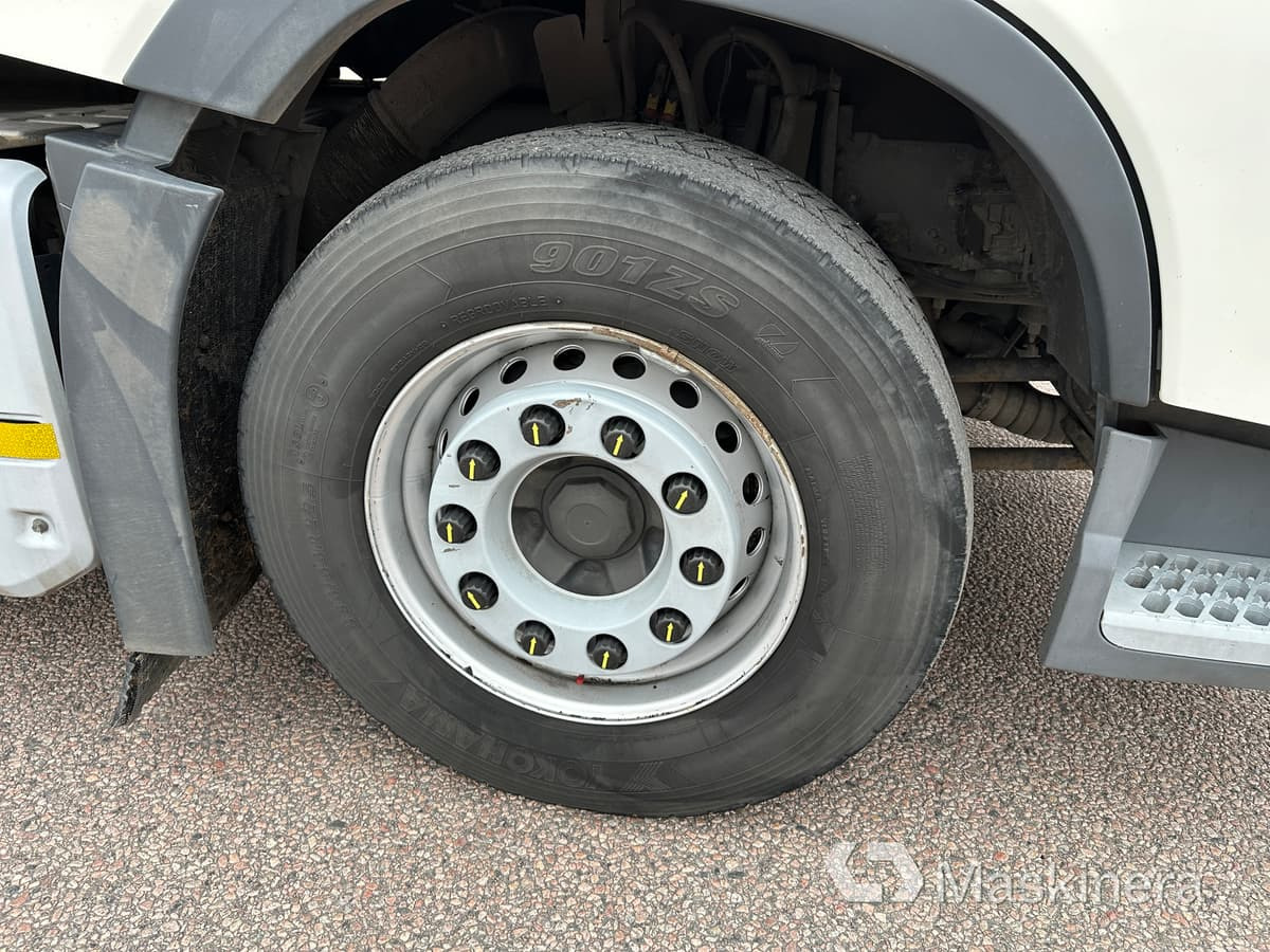 Kamion sa zatvorenim sandukom Lastbil Volvo FH 2018 Euro 6: slika 40