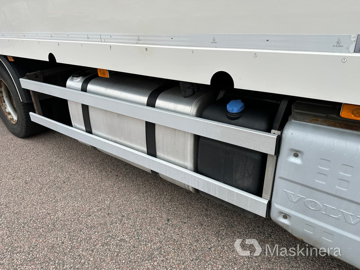 Kamion sa zatvorenim sandukom Lastbil Volvo FH 2018 Euro 6: slika 47