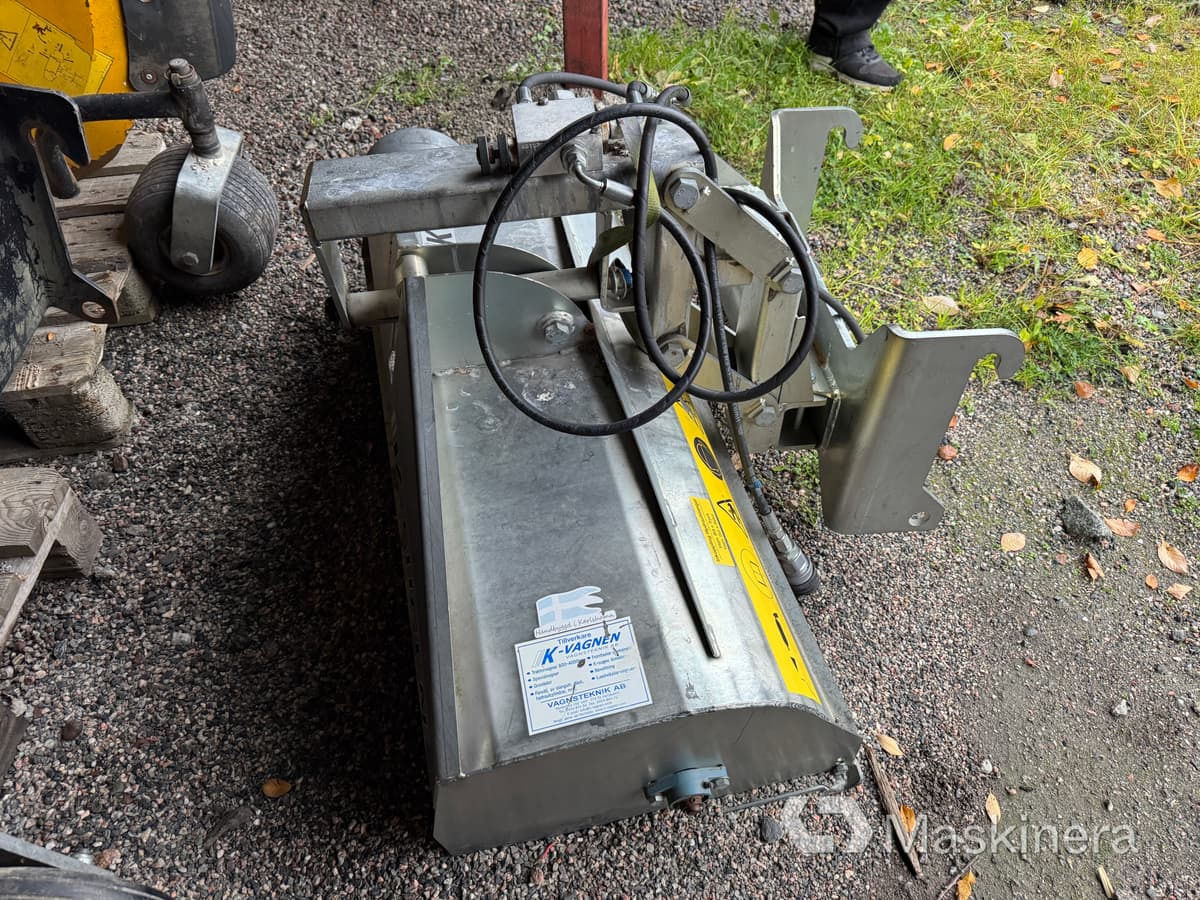 Lövborste K-Vagnen K-Sugen - Mašina za čiščenje: slika 1 Lövborste K-Vagnen K-Sugen - Mašina za čiščenje: slika 1