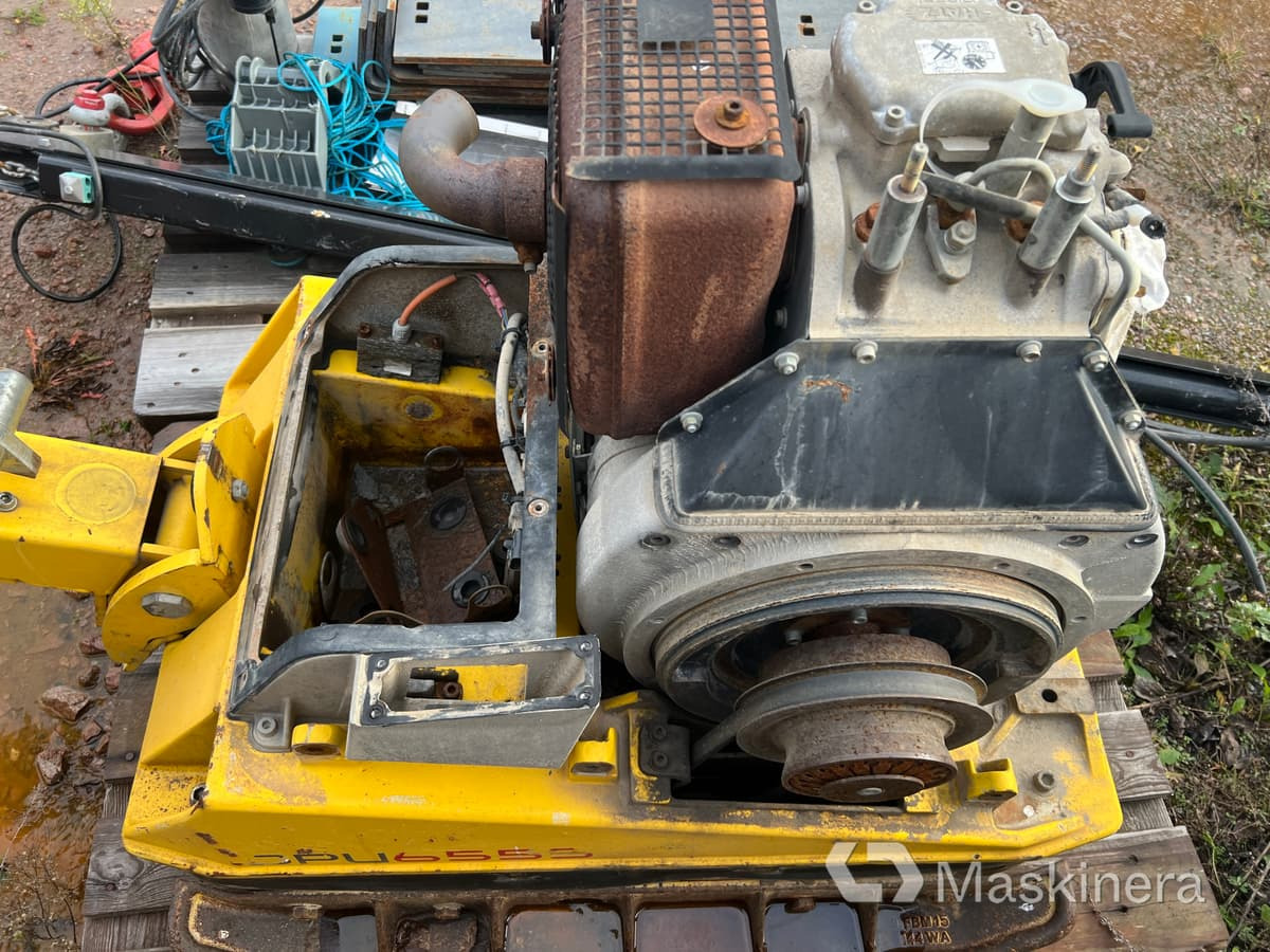 Markvibrator Wacker Neuson DPU 6555 (Rep objekt) - Vibraciona ploča: slika 4 Markvibrator Wacker Neuson DPU 6555 (Rep objekt) - Vibraciona ploča: slika 4