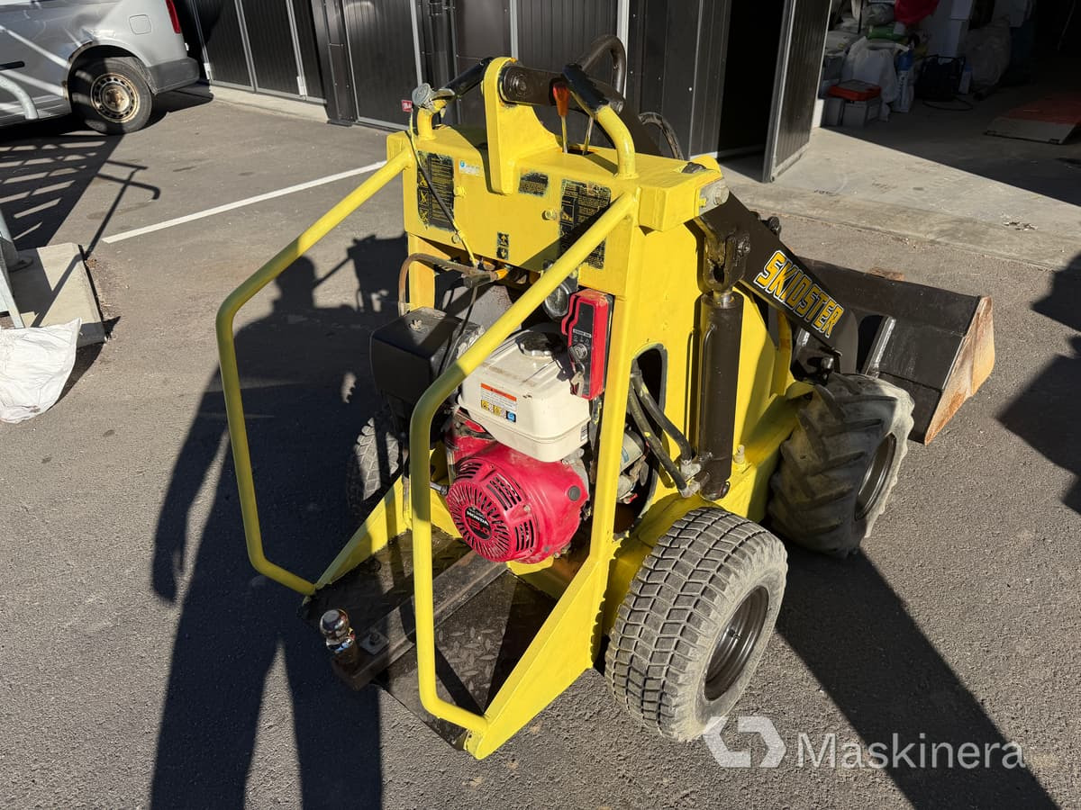 Minilastare Skidtser M10X - Mini utovarivač: slika 5 Minilastare Skidtser M10X - Mini utovarivač: slika 5