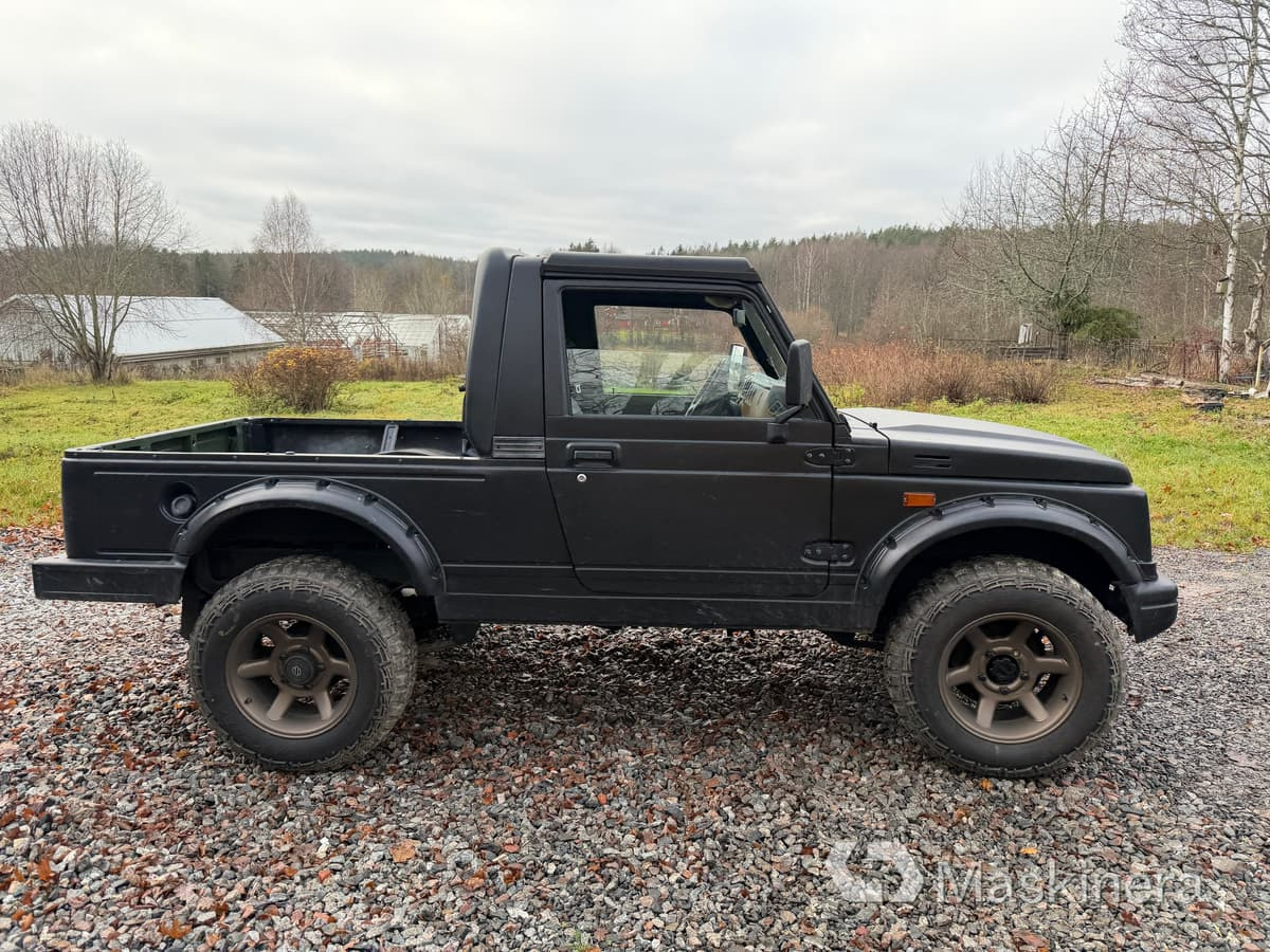 Pickup Suzuki Samurai 1.9TD 4WD - Mali kombi: slika 4 Pickup Suzuki Samurai 1.9TD 4WD - Mali kombi: slika 4