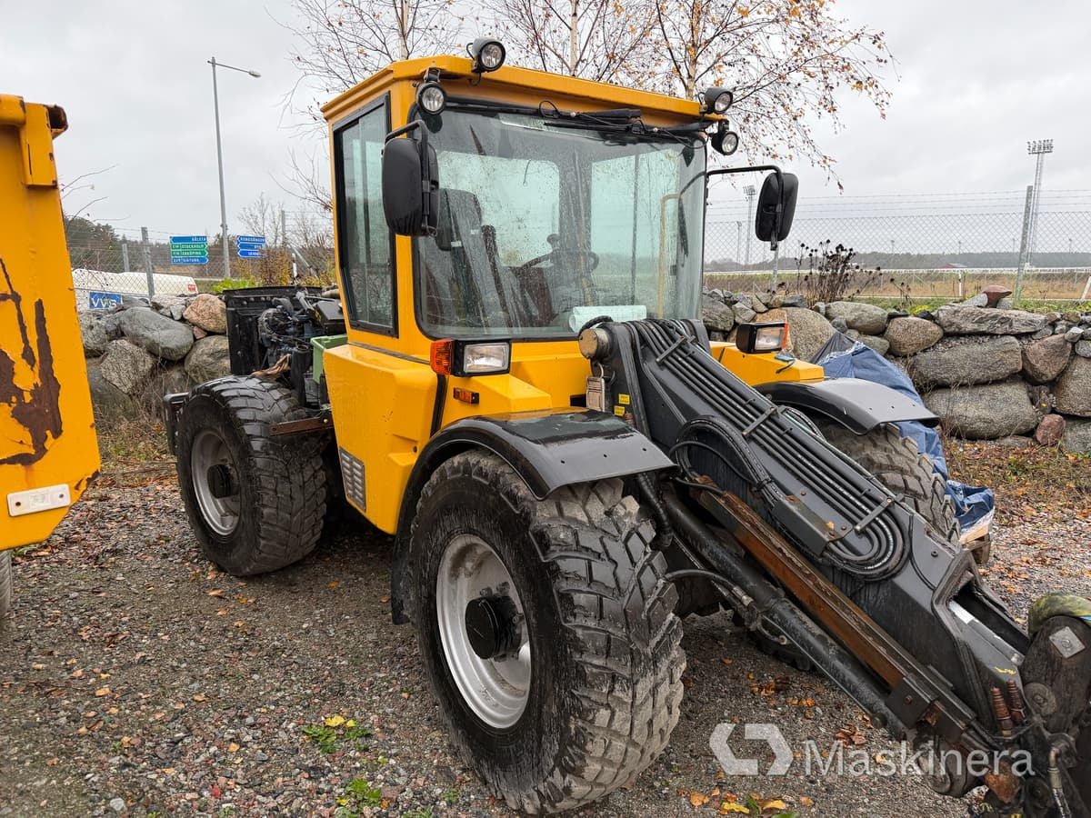 Redskapsbärare Lundberg 4200 LS Teleskop (Repobjekt) - Utovarivač točkaš: slika 4 Redskapsbärare Lundberg 4200 LS Teleskop (Repobjekt) - Utovarivač točkaš: slika 4