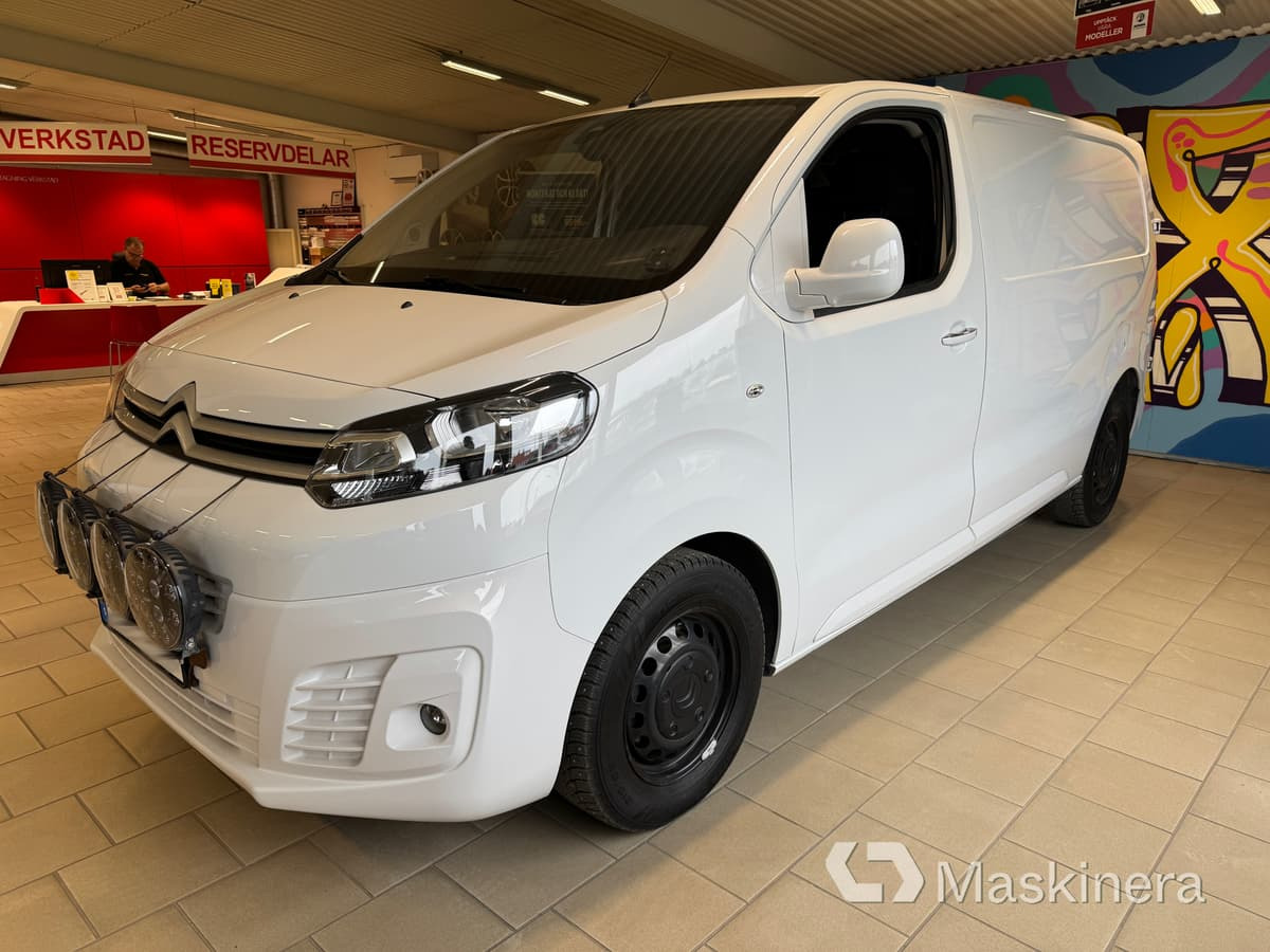 Skåpbil Citroën Jumpy - Mali kombi: slika 1 Skåpbil Citroën Jumpy - Mali kombi: slika 1
