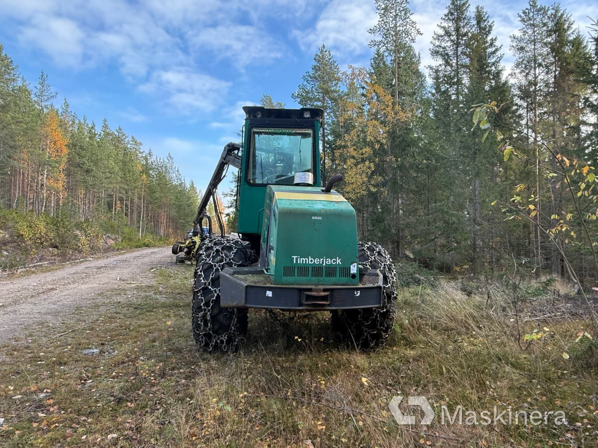 Skördare Timberjack 1070 - Kombajn za šumarstvo: slika 5 Skördare Timberjack 1070 - Kombajn za šumarstvo: slika 5