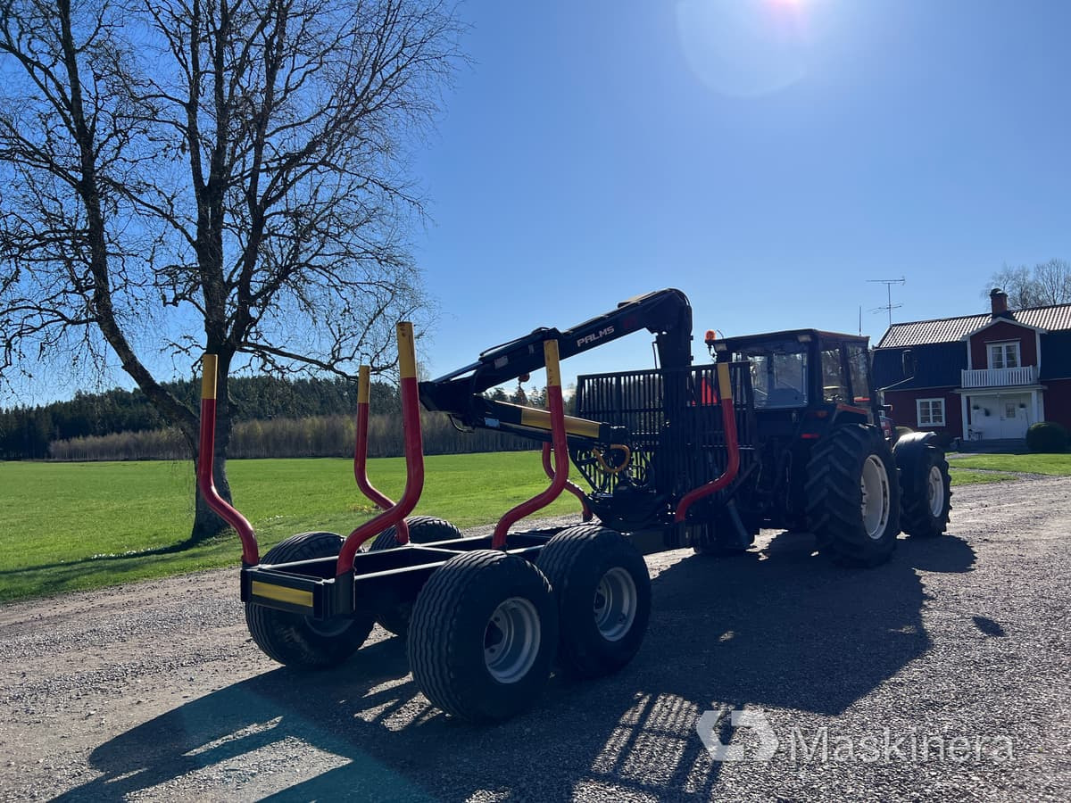 Valmet 805 / Palms 675 Traktor Valmet 805 med Skogsvagn Palms 675 - Traktor: slika 5 Valmet 805 / Palms 675 Traktor Valmet 805 med Skogsvagn Palms 675 - Traktor: slika 5