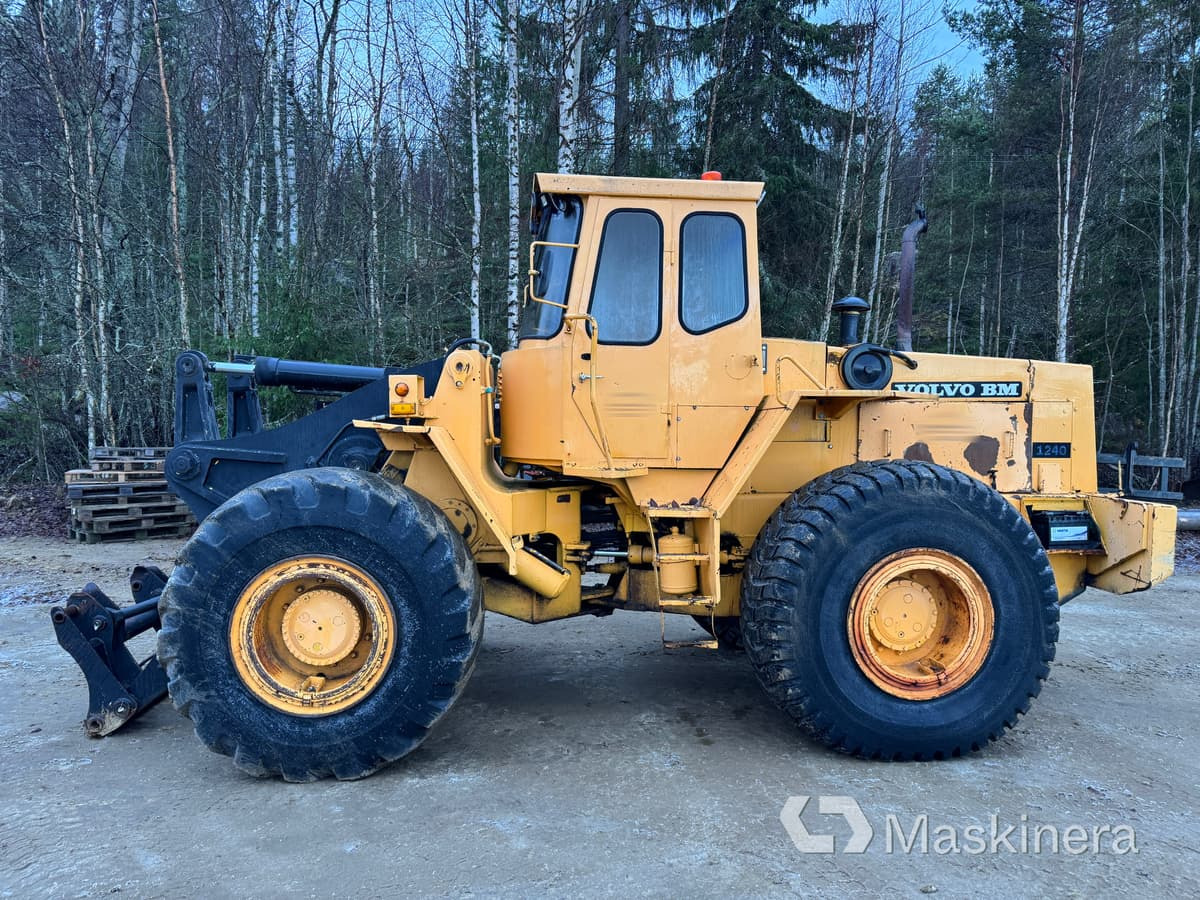 Volvo BM LM 1240 Hjullastare Volvo BM LM1240 - Utovarivač točkaš: slika 2 Volvo BM LM 1240 Hjullastare Volvo BM LM1240 - Utovarivač točkaš: slika 2