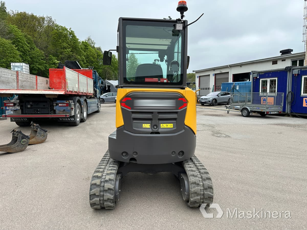 Volvo JECR25D Electric Grävmaskin Volvo ECR25 Electric - Bager guseničar: slika 4 Volvo JECR25D Electric Grävmaskin Volvo ECR25 Electric - Bager guseničar: slika 4