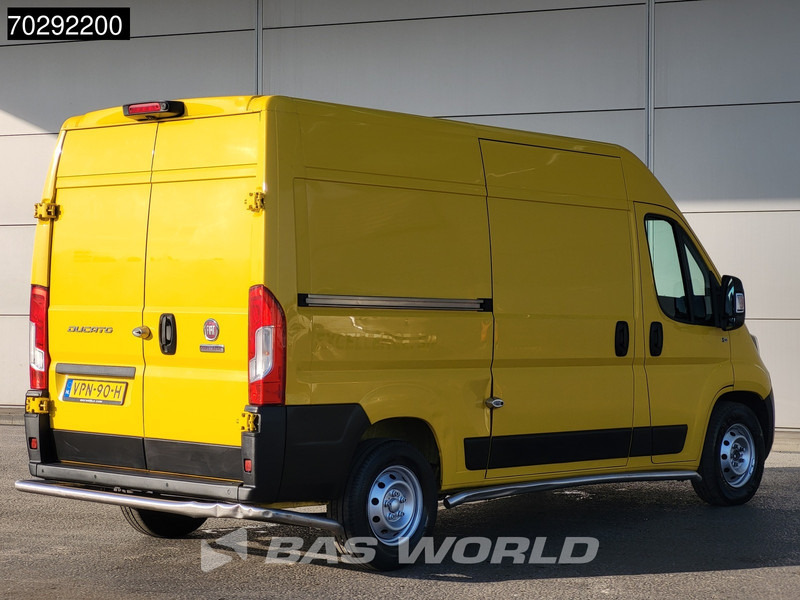 Fiat Ducato 140pk Automaat L2H2 Airco Camera Parkeersensoren Uconnect-display APK 04-2026 Euro6 L2 Camper basis 11m3 Airco - Furgon: slika 5 Fiat Ducato 140pk Automaat L2H2 Airco Camera Parkeersensoren Uconnect-display APK 04-2026 Euro6 L2 Camper basis 11m3 Airco - Furgon: slika 5