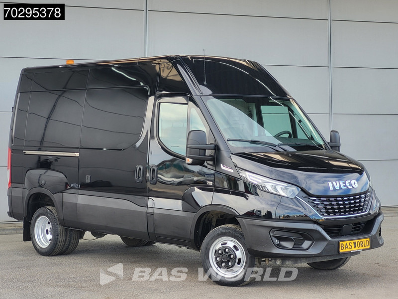 Iveco Daily 35C18 3.0L Automaat L2H2 Dubbellucht 3,5t Trekhaak Navi Airco Cruise Camera Euro6 L2 Airco Trekhaak Cruise control - Furgon: slika 3 Iveco Daily 35C18 3.0L Automaat L2H2 Dubbellucht 3,5t Trekhaak Navi Airco Cruise Camera Euro6 L2 Airco Trekhaak Cruise control - Furgon: slika 3