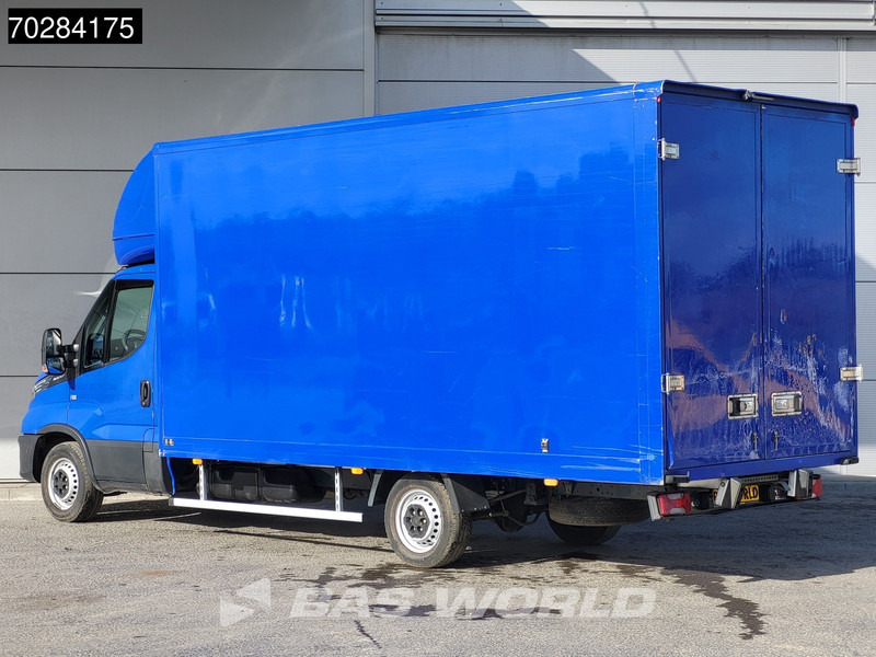 Iveco Daily 35S14 Automaat 488cm lang Bakwagen Achterdeuren Airco Cruise Camera Euro6 Meubelbak Koffer 23m3 Airco Cruise control - Dostavno vozilo sa zatvorenim sandukom: slika 2 Iveco Daily 35S14 Automaat 488cm lang Bakwagen Achterdeuren Airco Cruise Camera Euro6 Meubelbak Koffer 23m3 Airco Cruise control - Dostavno vozilo sa zatvorenim sandukom: slika 2