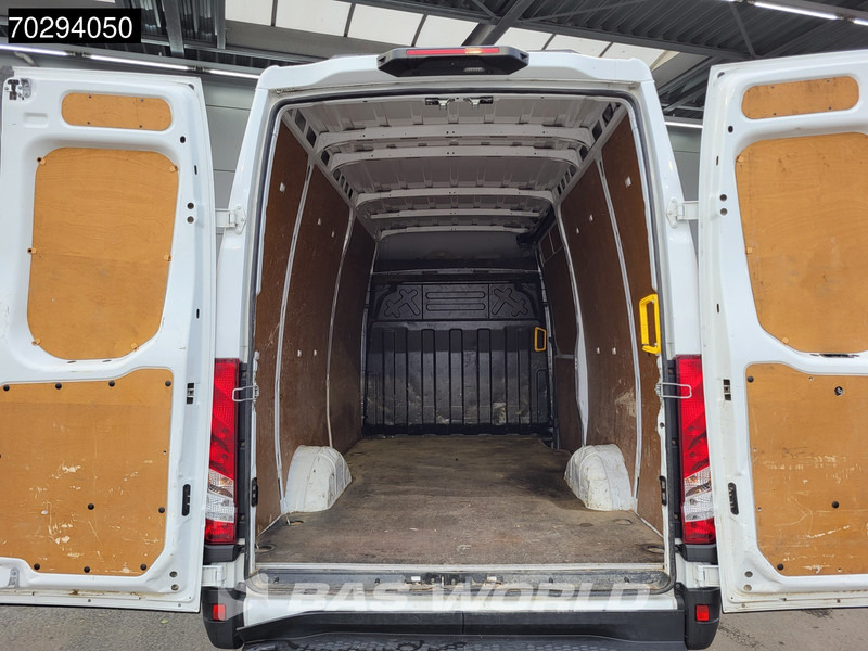Iveco Daily 35S14 Automaat L2H2 3,5t Trekhaak LED Airco Cruise Navi Camera Euro6 APK 03-2026 L2 12m3 Airco Trekhaak Cruise control - Furgon: slika 3 Iveco Daily 35S14 Automaat L2H2 3,5t Trekhaak LED Airco Cruise Navi Camera Euro6 APK 03-2026 L2 12m3 Airco Trekhaak Cruise control - Furgon: slika 3