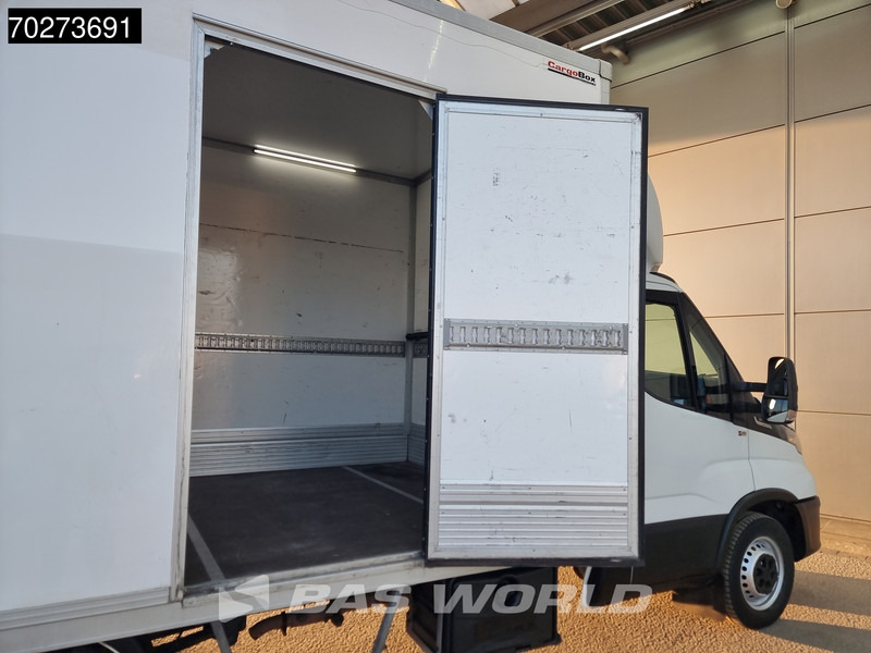 Iveco Daily 35S14 Automaat Laadklep Zijdeur Bakwagen Airco Cruise Meubelbak Koffer 20m3 Airco Cruise control - Dostavno vozilo sa zatvorenim sandukom: slika 3 Iveco Daily 35S14 Automaat Laadklep Zijdeur Bakwagen Airco Cruise Meubelbak Koffer 20m3 Airco Cruise control - Dostavno vozilo sa zatvorenim sandukom: slika 3