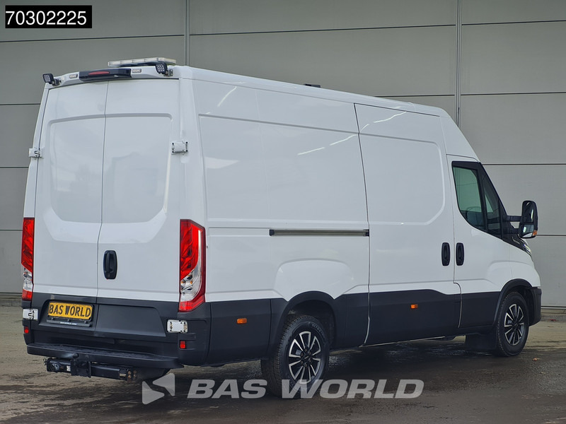 Iveco Daily 35S16 Automaat L2H2 3,5t Trekhaak LED ACC Navi Airco Camera Standkachel Euro6 L2 Airco Trekhaak - Furgon: slika 5 Iveco Daily 35S16 Automaat L2H2 3,5t Trekhaak LED ACC Navi Airco Camera Standkachel Euro6 L2 Airco Trekhaak - Furgon: slika 5