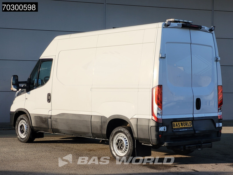 Iveco Daily 35S16 Automaat L2H2 3,5t Trekhaak Navi Airco Cruise Camera Standkachel Euro6 L2 Airco Trekhaak - Furgon: slika 2 Iveco Daily 35S16 Automaat L2H2 3,5t Trekhaak Navi Airco Cruise Camera Standkachel Euro6 L2 Airco Trekhaak - Furgon: slika 2