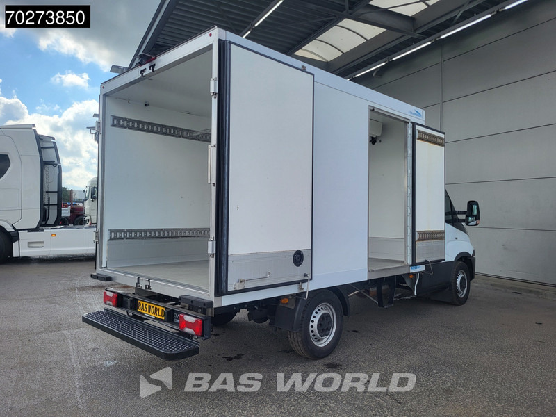 Iveco Daily 35S16 Koelwagen Automaat Carrier Pulsar 400 380V Stekker Airco Cruise Camera Koel Koeler Kühlwagen Kühlkoffer 12m3 Airco Cruise - Dostavno vozilo hladnjača: slika 3 Iveco Daily 35S16 Koelwagen Automaat Carrier Pulsar 400 380V Stekker Airco Cruise Camera Koel Koeler Kühlwagen Kühlkoffer 12m3 Airco Cruise - Dostavno vozilo hladnjača: slika 3