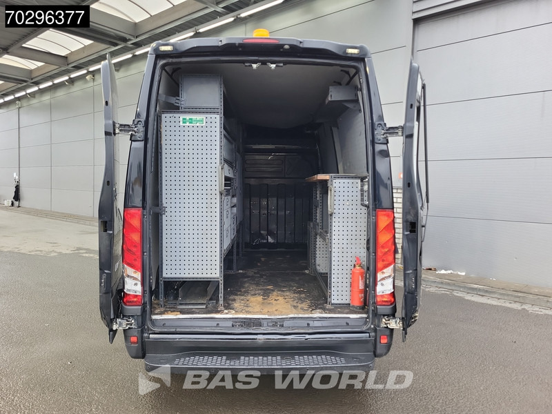 Iveco Daily 35S16 L2H2 3,5t Trekgewicht Airco Cruise Camera Parkeersensoren Werkplaatsinrichting Euro6 L2 Airco Cruise control - Furgon: slika 3 Iveco Daily 35S16 L2H2 3,5t Trekgewicht Airco Cruise Camera Parkeersensoren Werkplaatsinrichting Euro6 L2 Airco Cruise control - Furgon: slika 3