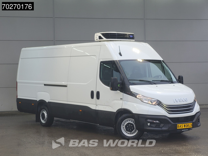 Iveco Daily 35S18 3.0L 180PK L3H2 Koelwagen Carrier Xarios 300 230V stekker Koel Koeler Kühlwagen m3 Airco Cruise control - Dostavno vozilo hladnjača: slika 3 Iveco Daily 35S18 3.0L 180PK L3H2 Koelwagen Carrier Xarios 300 230V stekker Koel Koeler Kühlwagen m3 Airco Cruise control - Dostavno vozilo hladnjača: slika 3