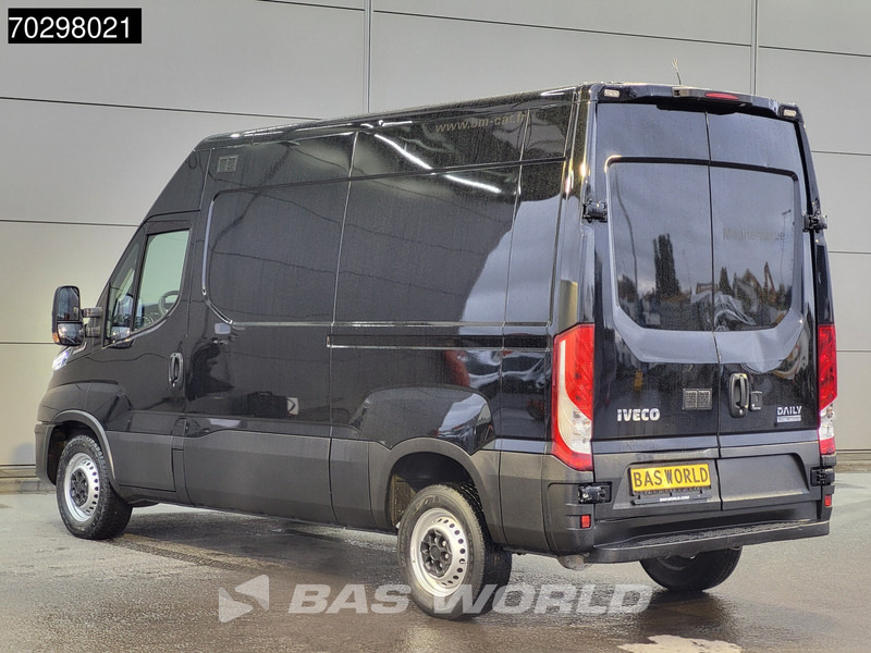 Iveco Daily 35S18 3.0L Automaat L2H2 3,5t Trekgewicht 180PK LED ACC Navi Airco Euro6 L2 Airco - Furgon: slika 2 Iveco Daily 35S18 3.0L Automaat L2H2 3,5t Trekgewicht 180PK LED ACC Navi Airco Euro6 L2 Airco - Furgon: slika 2