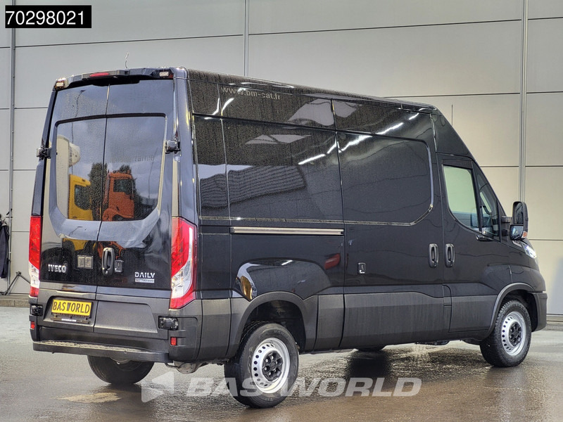 Iveco Daily 35S18 3.0L Automaat L2H2 3,5t Trekgewicht 180PK LED ACC Navi Airco Euro6 L2 Airco - Furgon: slika 5 Iveco Daily 35S18 3.0L Automaat L2H2 3,5t Trekgewicht 180PK LED ACC Navi Airco Euro6 L2 Airco - Furgon: slika 5