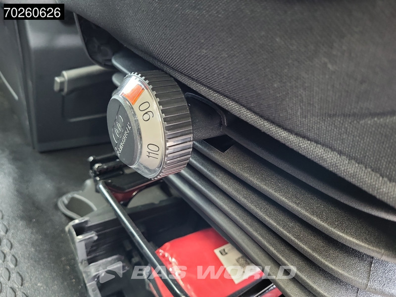 Novu Dostavno vozilo sa ceradom Iveco Daily 35S21 3.0L 210PK Automaat Schuifzeilen Laadklep ACC LED CarPlay Euro6 Schuifzeil Zeilen Koffer Meubelbak Bakwagen Airco: slika 19 Novu Dostavno vozilo sa ceradom Iveco Daily 35S21 3.0L 210PK Automaat Schuifzeilen Laadklep ACC LED CarPlay Euro6 Schuifzeil Zeilen Koffer Meubelbak Bakwagen Airco: slika 19