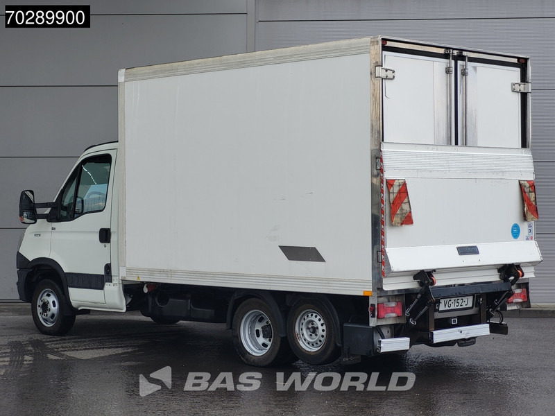 Iveco Daily 40C15 BE-Combi 75Plus Koelwagen Laadklep Carrier Xarios 350 Zijdeur Achterdeuren Airco Cruise Camera Koel Koeler Kühl Kühler Küh - Dostavno vozilo hladnjača: slika 2 Iveco Daily 40C15 BE-Combi 75Plus Koelwagen Laadklep Carrier Xarios 350 Zijdeur Achterdeuren Airco Cruise Camera Koel Koeler Kühl Kühler Küh - Dostavno vozilo hladnjača: slika 2