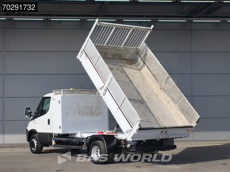 Iveco Daily 72C18 3.0L Open Laadbak met Kist Dubbellucht 3,5t Trekhaak Airco Cruise Euro6 Pritsche Pickup Open Box Airco Trekhaak Cruise con - Dostavno vozilo s ravnom platformom: slika 2 Iveco Daily 72C18 3.0L Open Laadbak met Kist Dubbellucht 3,5t Trekhaak Airco Cruise Euro6 Pritsche Pickup Open Box Airco Trekhaak Cruise con - Dostavno vozilo s ravnom platformom: slika 2