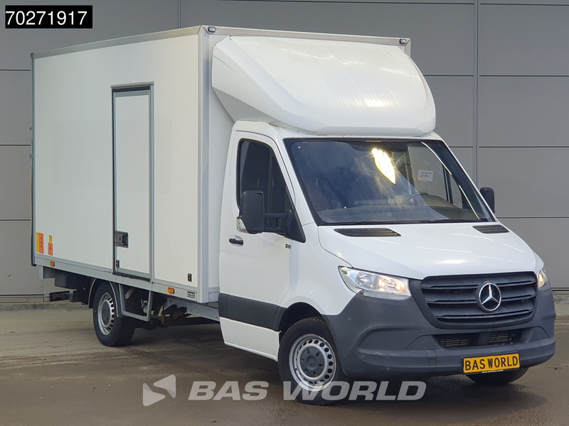 Mercedes-Benz Sprinter 314 CDI Automaat Laadklep Zijdeur Bakwagen Camera Airco Cruise Meubelbak Koffer 19m3 Airco Cruise control - Dostavno vozilo sa zatvorenim sandukom: slika 5 Mercedes-Benz Sprinter 314 CDI Automaat Laadklep Zijdeur Bakwagen Camera Airco Cruise Meubelbak Koffer 19m3 Airco Cruise control - Dostavno vozilo sa zatvorenim sandukom: slika 5
