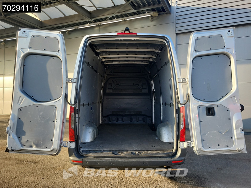 Mercedes-Benz Sprinter 315 CDI Automaat L2H2 150PK Airco Camera Parkeersensoren MBUX CarPlay Euro6 L2 12m3 Airco - Mali kombi: slika 3 Mercedes-Benz Sprinter 315 CDI Automaat L2H2 150PK Airco Camera Parkeersensoren MBUX CarPlay Euro6 L2 12m3 Airco - Mali kombi: slika 3