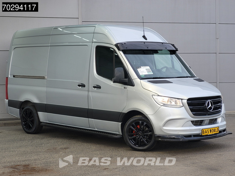 Mercedes-Benz Sprinter 315 CDI Automaat L2H2 BW Special Edition 18'' Zonneklep Sidesteps Camera PDC MBUX CarPlay 150PK Euro6 L2 12m3 Airco - Mali kombi: slika 5 Mercedes-Benz Sprinter 315 CDI Automaat L2H2 BW Special Edition 18'' Zonneklep Sidesteps Camera PDC MBUX CarPlay 150PK Euro6 L2 12m3 Airco - Mali kombi: slika 5