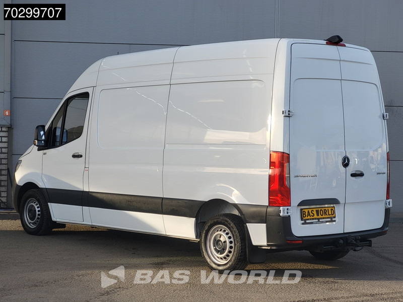 Mercedes-Benz Sprinter 315 CDI Automaat L2H2 Trekhaak ACC Airco Camera Parkeersensoren MBUX CarPlay Euro6 L2 Airco Trekhaak - Furgon: slika 2 Mercedes-Benz Sprinter 315 CDI Automaat L2H2 Trekhaak ACC Airco Camera Parkeersensoren MBUX CarPlay Euro6 L2 Airco Trekhaak - Furgon: slika 2
