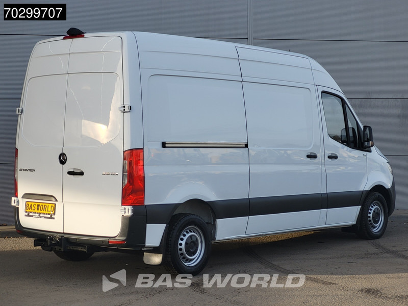 Mercedes-Benz Sprinter 315 CDI Automaat L2H2 Trekhaak ACC Airco Camera Parkeersensoren MBUX CarPlay Euro6 L2 Airco Trekhaak - Furgon: slika 5 Mercedes-Benz Sprinter 315 CDI Automaat L2H2 Trekhaak ACC Airco Camera Parkeersensoren MBUX CarPlay Euro6 L2 Airco Trekhaak - Furgon: slika 5