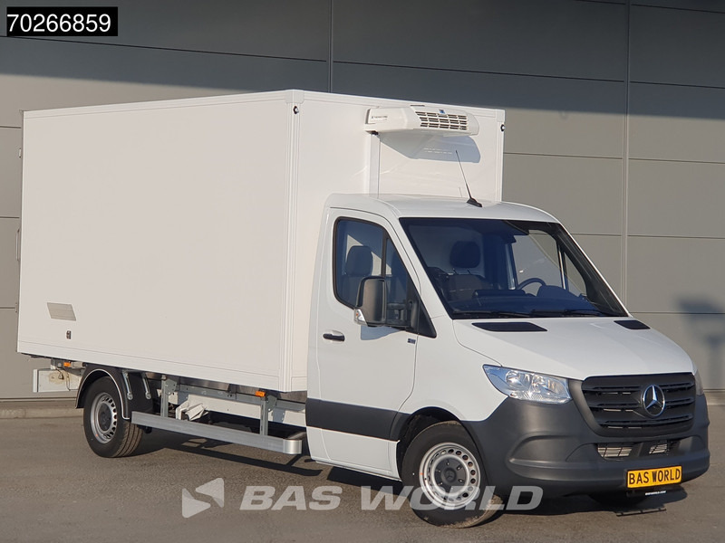 Mercedes-Benz Sprinter 315 CDI Koelwagen Achterdeuren Thermo King C-250 Airco Carplay MBUX Koel Koeler Kühl Kühler Kühlwagen Kühlkoffer 17m3 Airco - Dostavno vozilo hladnjača: slika 5 Mercedes-Benz Sprinter 315 CDI Koelwagen Achterdeuren Thermo King C-250 Airco Carplay MBUX Koel Koeler Kühl Kühler Kühlwagen Kühlkoffer 17m3 Airco - Dostavno vozilo hladnjača: slika 5