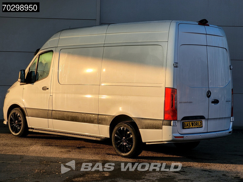Mercedes-Benz Sprinter 315 CDI Special Edition Automaat L2H2 150PK Airco Cruise Camera Parkeersensoren MBUX CarPlay Velgen Euro6 L2 12m3 Airco - Mali kombi: slika 2 Mercedes-Benz Sprinter 315 CDI Special Edition Automaat L2H2 150PK Airco Cruise Camera Parkeersensoren MBUX CarPlay Velgen Euro6 L2 12m3 Airco - Mali kombi: slika 2