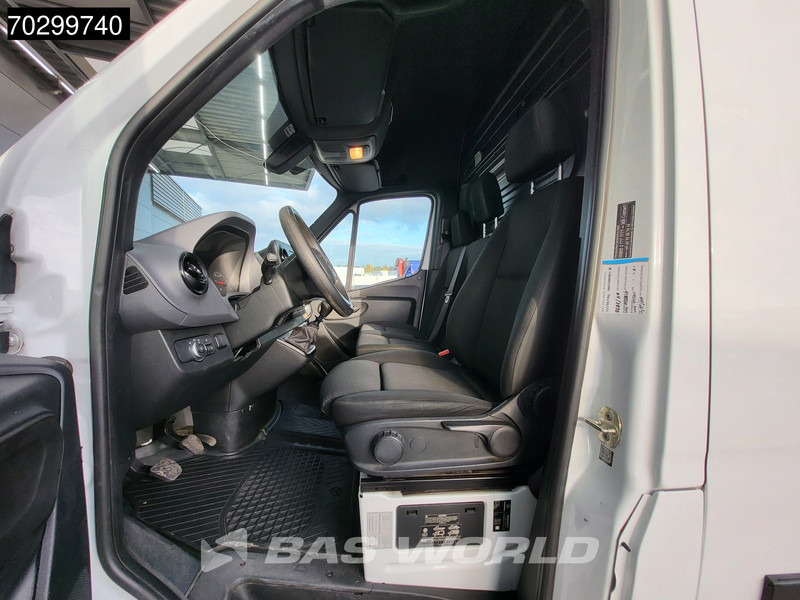 Lizing Mercedes-Benz Sprinter 316 CDI Koelwagen Kerstner 230v Stekker Airco Camera MBUX CarPlay Euro6 Koel Koeler Kühl Kühler Kühlwagen Airco Mercedes-Benz Sprinter 316 CDI Koelwagen Kerstner 230v Stekker Airco Camera MBUX CarPlay Euro6 Koel Koeler Kühl Kühler Kühlwagen Airco: slika 12 Lizing Mercedes-Benz Sprinter 316 CDI Koelwagen Kerstner 230v Stekker Airco Camera MBUX CarPlay Euro6 Koel Koeler Kühl Kühler Kühlwagen Airco Mercedes-Benz Sprinter 316 CDI Koelwagen Kerstner 230v Stekker Airco Camera MBUX CarPlay Euro6 Koel Koeler Kühl Kühler Kühlwagen Airco: slika 12