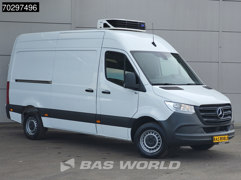 Mercedes-Benz Sprinter 316 CDI Koelwagen L2H2 Carrier 350 230v-stekker Airco Cruise Camera Euro6 Koel Koeler Kühl Kühler Kühlwagen Airco Cruise control - Dostavno vozilo hladnjača: slika 5 Mercedes-Benz Sprinter 316 CDI Koelwagen L2H2 Carrier 350 230v-stekker Airco Cruise Camera Euro6 Koel Koeler Kühl Kühler Kühlwagen Airco Cruise control - Dostavno vozilo hladnjača: slika 5