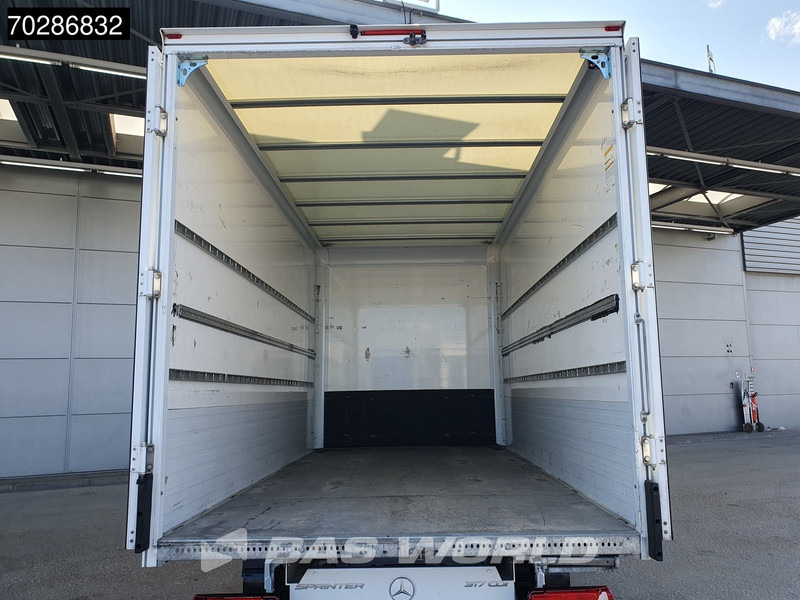 Mercedes-Benz Sprinter 317 CDI Automaat Bakwagen Achterdeuren Airco Camera Euro6 Meubelbak Koffer 21m3 Airco - Dostavno vozilo sa zatvorenim sandukom: slika 3 Mercedes-Benz Sprinter 317 CDI Automaat Bakwagen Achterdeuren Airco Camera Euro6 Meubelbak Koffer 21m3 Airco - Dostavno vozilo sa zatvorenim sandukom: slika 3