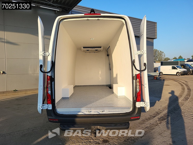 Mercedes-Benz Sprinter 317 CDI L3H2 Koelwagen Thermo King V-200 MAX 230V Stekker Trekhaak Airco Cruise Camera Navi Koeler Koel Kühlwagen 12m3 Airco Tre - Dostavno vozilo hladnjača: slika 3 Mercedes-Benz Sprinter 317 CDI L3H2 Koelwagen Thermo King V-200 MAX 230V Stekker Trekhaak Airco Cruise Camera Navi Koeler Koel Kühlwagen 12m3 Airco Tre - Dostavno vozilo hladnjača: slika 3