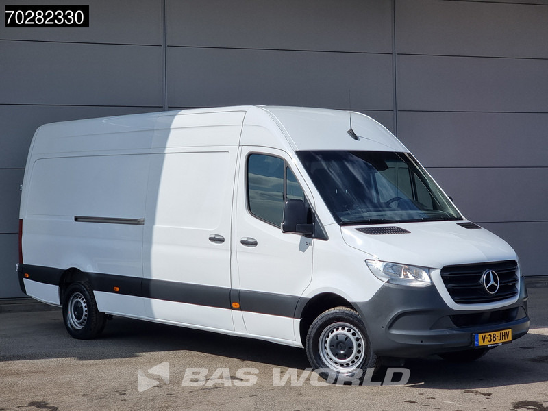 Mercedes-Benz Sprinter 317 CDI Mercedes Sprinter 170PK L3H2 Navi Airco Cruise Camera Parkeersensoren MBUX L3 L3H2 16m3 Cruise control - Furgon: slika 5 Mercedes-Benz Sprinter 317 CDI Mercedes Sprinter 170PK L3H2 Navi Airco Cruise Camera Parkeersensoren MBUX L3 L3H2 16m3 Cruise control - Furgon: slika 5