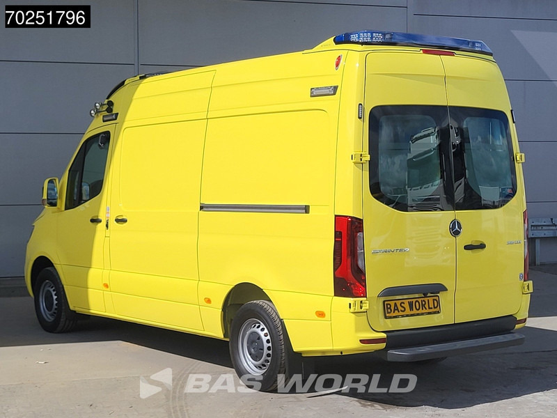 Mercedes-Benz Sprinter 319 CDI Automaat L2H2 New! Ambulance Ziekenwagen Rettungswagen Krankenwagen 10m3 Airco Cruise control - Vozilo hitne pomoći: slika 2 Mercedes-Benz Sprinter 319 CDI Automaat L2H2 New! Ambulance Ziekenwagen Rettungswagen Krankenwagen 10m3 Airco Cruise control - Vozilo hitne pomoći: slika 2