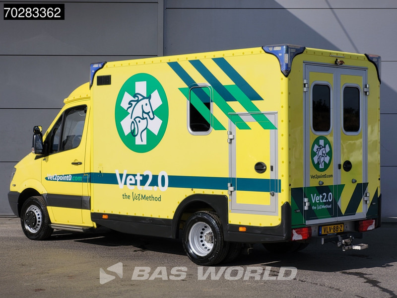 Mercedes-Benz Sprinter 519 CDI MARGE! 3.0L V6 Automaat 190PK Ambulance Trekhaak Airco Cruise APK 02-2026 Euro6 Rettungswagen Krankenwagen 13m3 Airco Tr - Vozilo hitne pomoći: slika 2 Mercedes-Benz Sprinter 519 CDI MARGE! 3.0L V6 Automaat 190PK Ambulance Trekhaak Airco Cruise APK 02-2026 Euro6 Rettungswagen Krankenwagen 13m3 Airco Tr - Vozilo hitne pomoći: slika 2