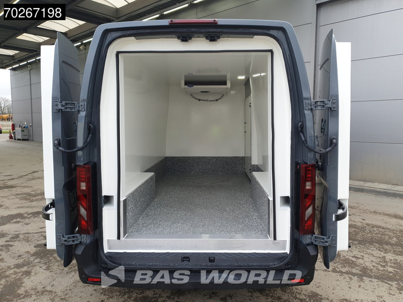 Renault Master 130pk Koelwagen Vriezer -18 Carrier Xarios 200 230V stekker LED Camera Parkeersensoren Airco Cruise Vries Koeler Kühlwagen Kühler Frig - Dostavno vozilo hladnjača: slika 5 Renault Master 130pk Koelwagen Vriezer -18 Carrier Xarios 200 230V stekker LED Camera Parkeersensoren Airco Cruise Vries Koeler Kühlwagen Kühler Frig - Dostavno vozilo hladnjača: slika 5