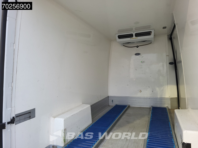 Volkswagen Crafter 140pk L3H3 Koelwagen Konvekta Airco Cruise Camera Koel Koeler Kühlwagen 9m3 Airco Cruise control - Dostavno vozilo hladnjača: slika 5 Volkswagen Crafter 140pk L3H3 Koelwagen Konvekta Airco Cruise Camera Koel Koeler Kühlwagen 9m3 Airco Cruise control - Dostavno vozilo hladnjača: slika 5