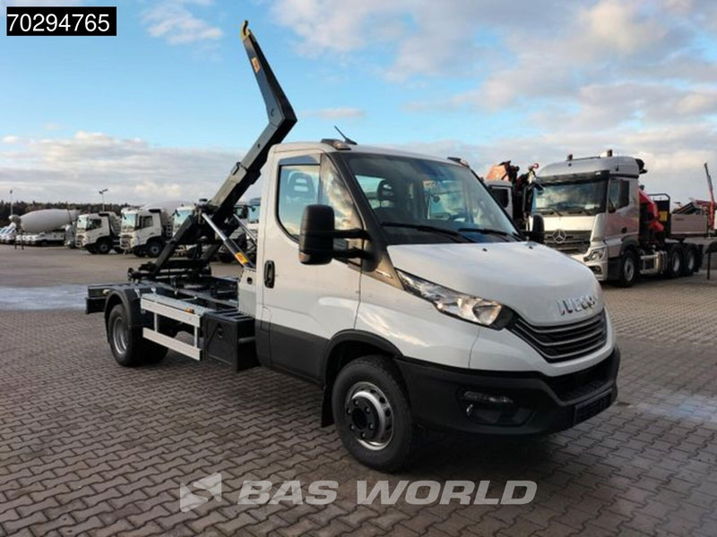 Iveco Daily 70C18 5 Tonnes Hooklift Euro 6 A/C - Dostavno vozilo kiper: slika 3 Iveco Daily 70C18 5 Tonnes Hooklift Euro 6 A/C - Dostavno vozilo kiper: slika 3