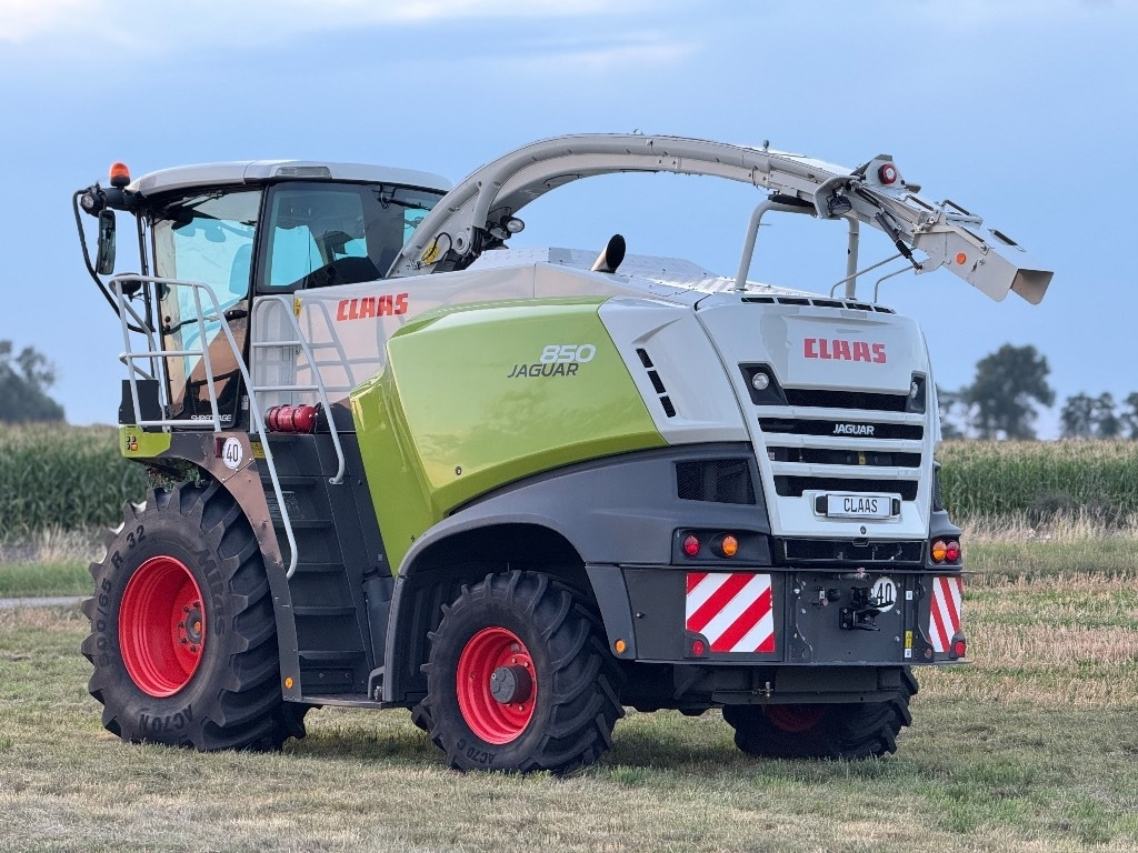 Claas Jaguar 850 Allrad + Kemper 360 PLUS - Kombajn za stočnu hranu: slika 4 Claas Jaguar 850 Allrad + Kemper 360 PLUS - Kombajn za stočnu hranu: slika 4