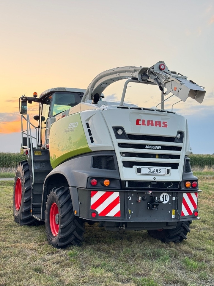 Claas Jaguar 850 Allrad + Kemper 360 PLUS - Kombajn za stočnu hranu: slika 5 Claas Jaguar 850 Allrad + Kemper 360 PLUS - Kombajn za stočnu hranu: slika 5