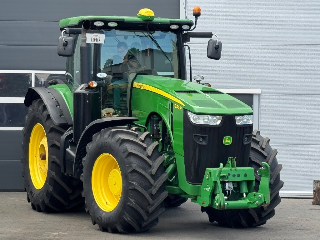 John Deere 8310 R - Traktor: slika 1 John Deere 8310 R - Traktor: slika 1