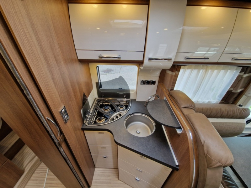 Integrisani kamper Carthago C-Tourer I 144 QB: slika 9