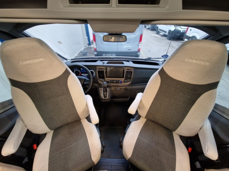 Chausson 788 Titanium Ultimate Ford M24 - Poluintegrisani kamper: slika 5 Chausson 788 Titanium Ultimate Ford M24 - Poluintegrisani kamper: slika 5